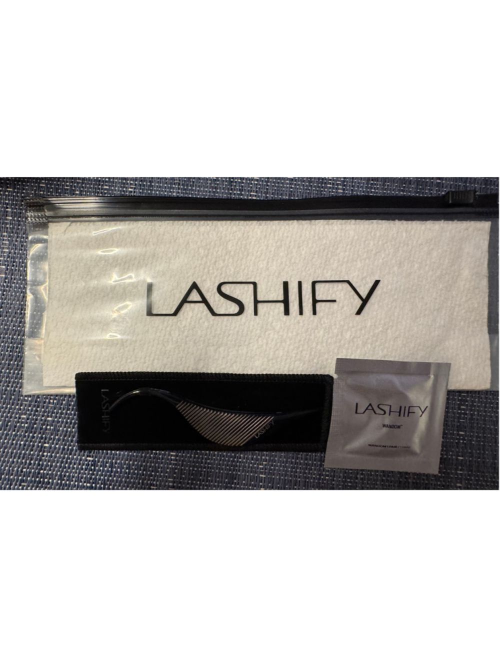 Lashify Mini “Birdie” Fuse Control Wand for Lashes w/ Pouch, Wandoms